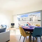 شقة Croisette Floor 2br With Bay View Balcony