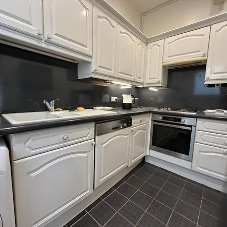 Lejlighed Croisette Floor 2br With Bay View Balcony Cannes